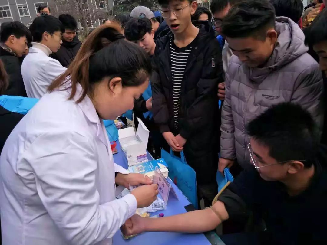 在石家庄白求恩医学院毕业后是能考本科吗？