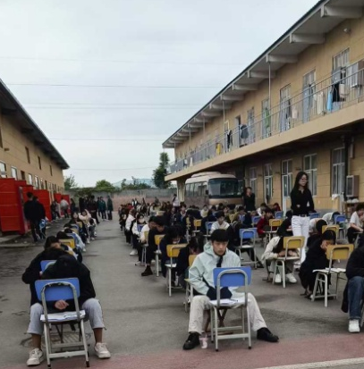 1761100197895232.png 石家庄白求恩医学中等专业学校月考02.png