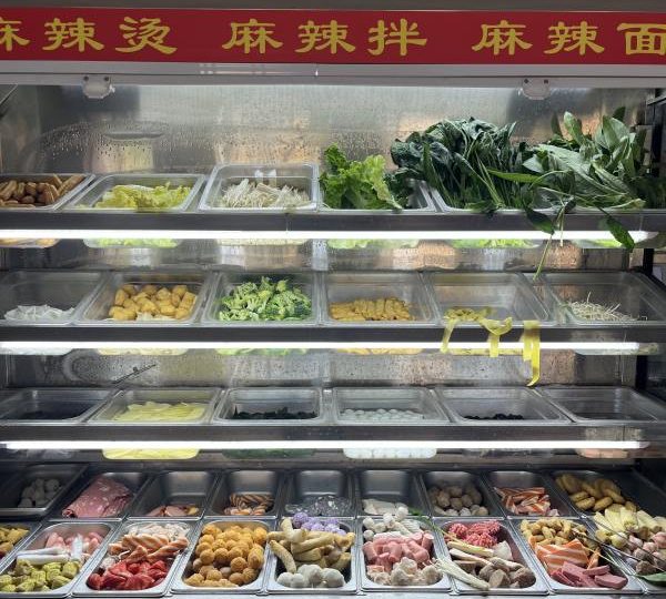 石家庄白求恩医学中专饭还吃吗.jpg