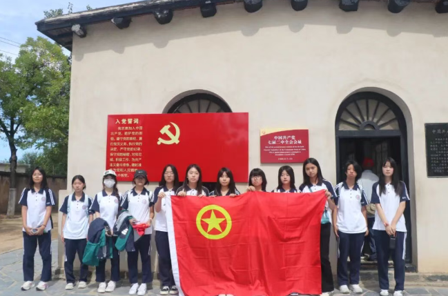 石家庄白求恩医学中等专业学校2026年红色教育06.png